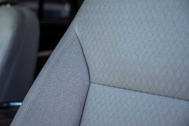 Used 2023 GMC Yukon SLE image 27