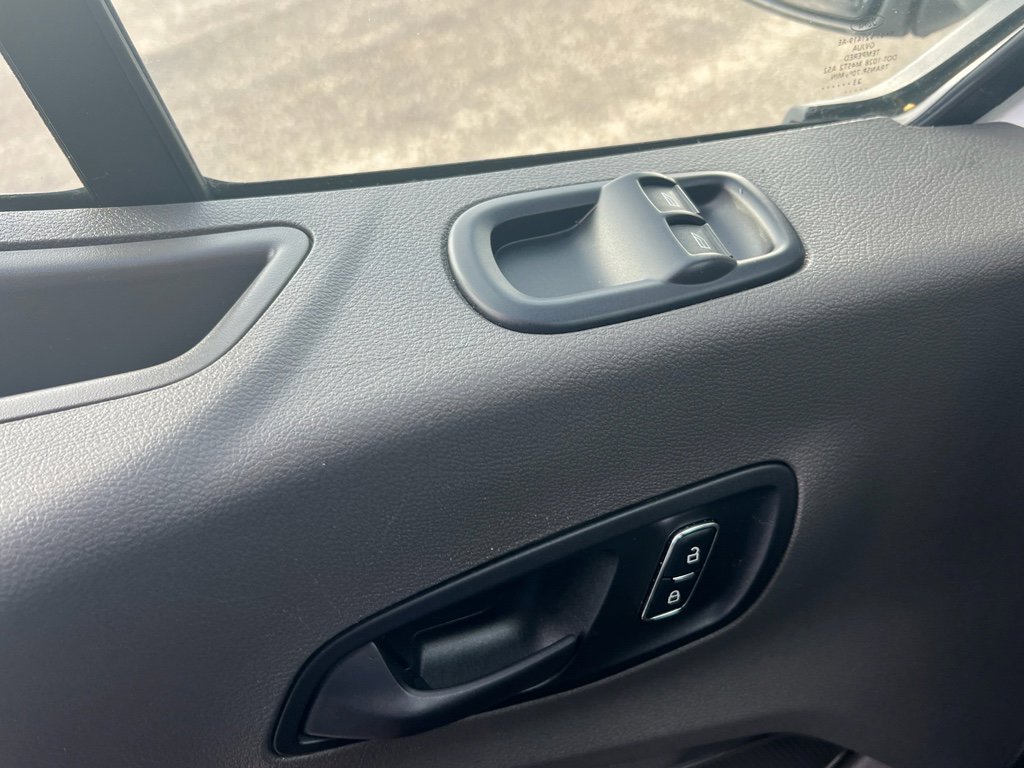 Used 2023 Ford Transit 350 XLT RWD image 18