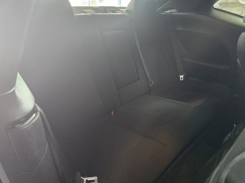 Used 2015 Dodge Challenger SXT RWD image 19