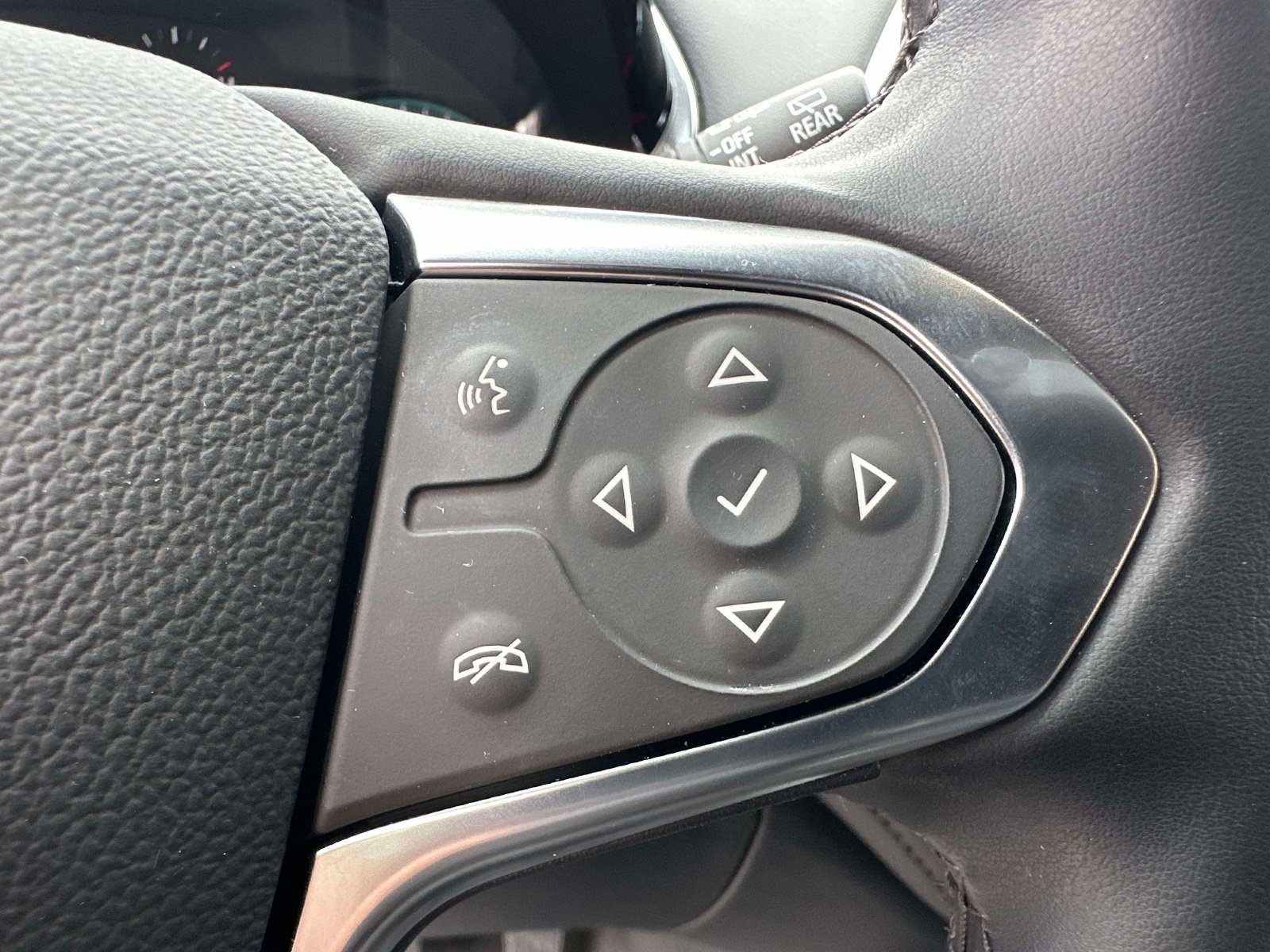 Certified 2023 Chevrolet Traverse LT image 16
