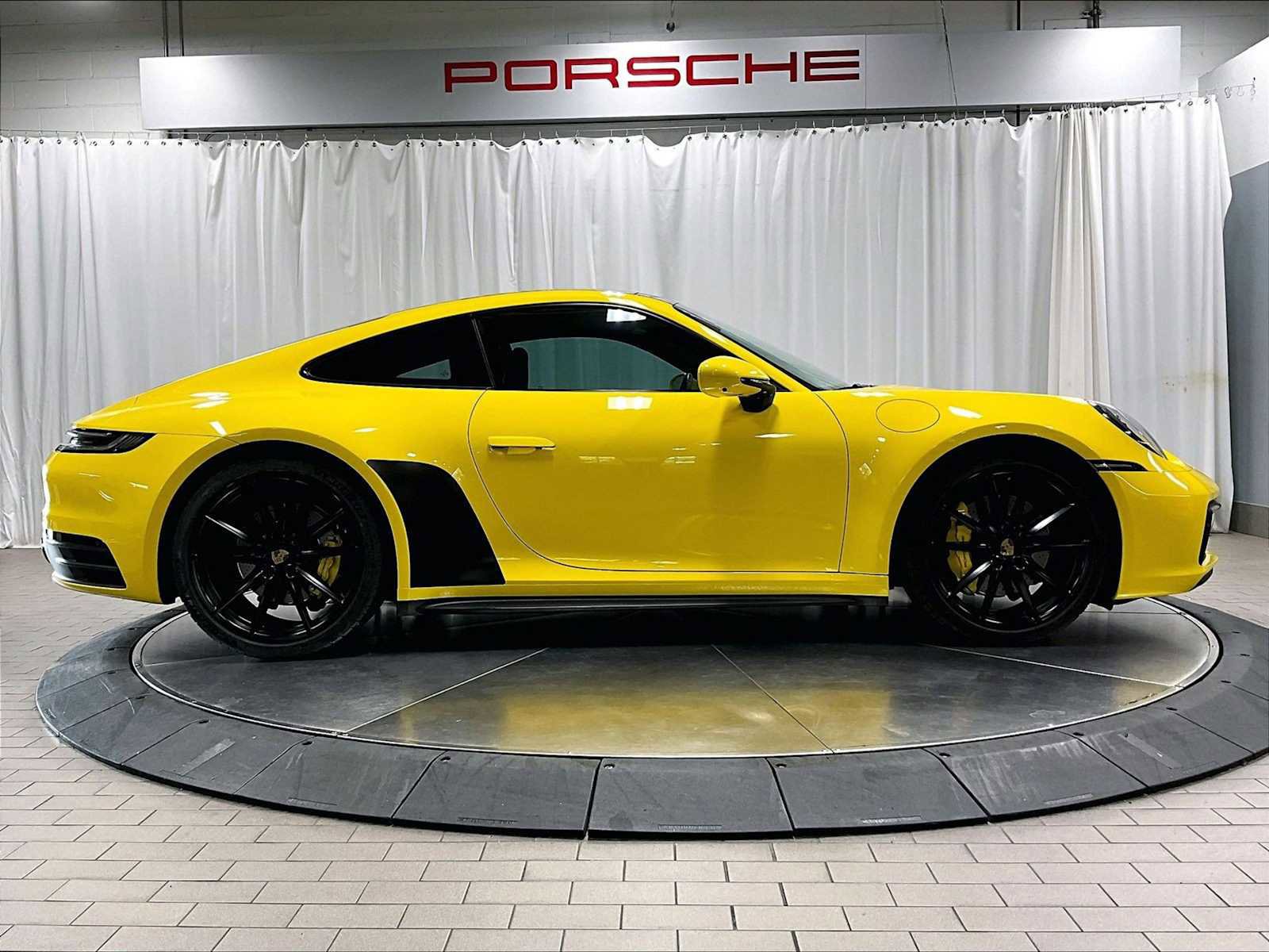 Used 2020 Porsche 911 Carrera S image 11