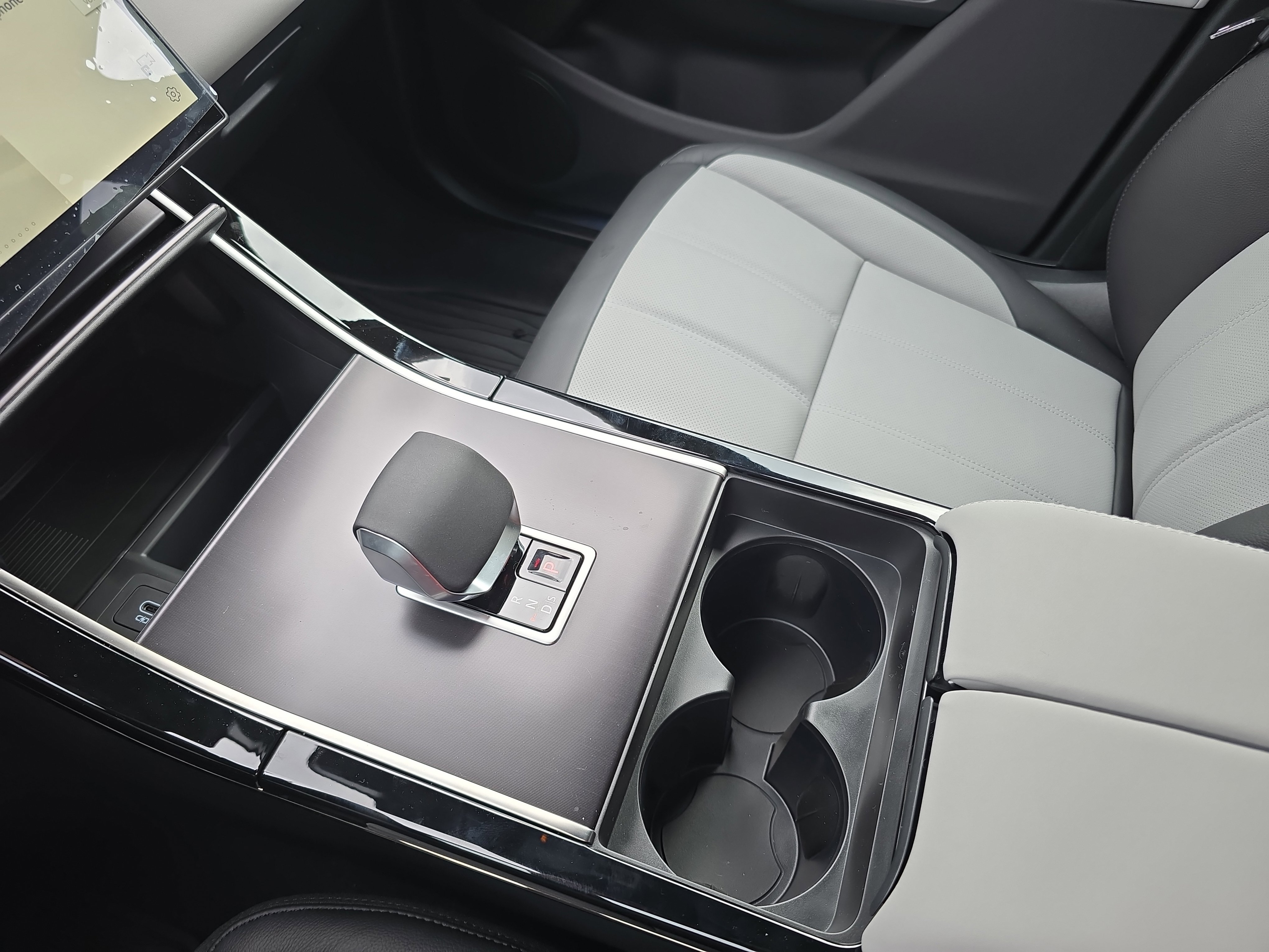 New 2026 Land Rover Range Rover Evoque Dynamic SE image 25