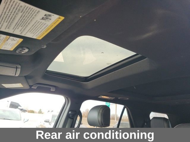 Used 2017 Ford Explorer Platinum image 5