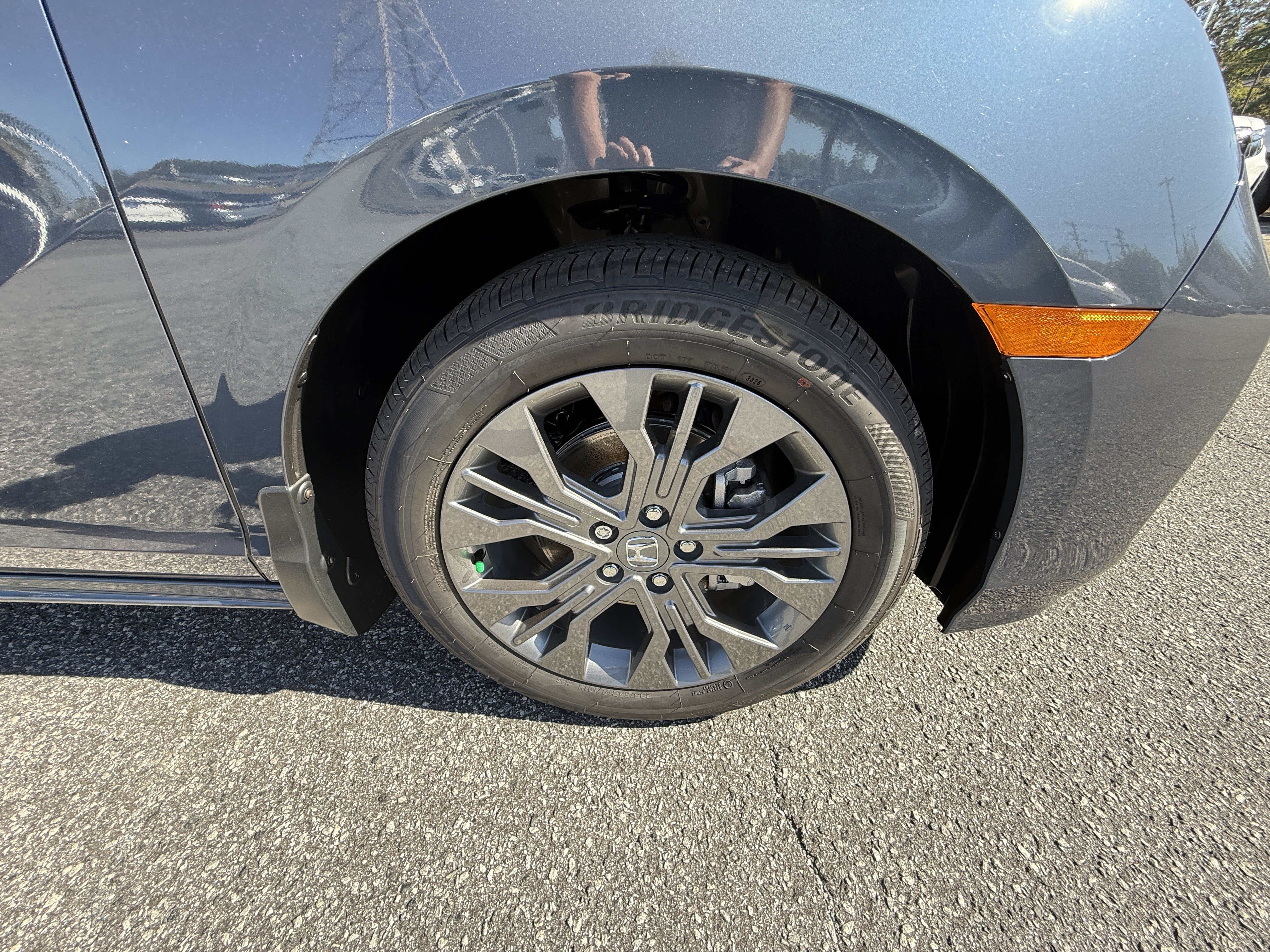 New 2027 Honda Odyssey Touring image 13
