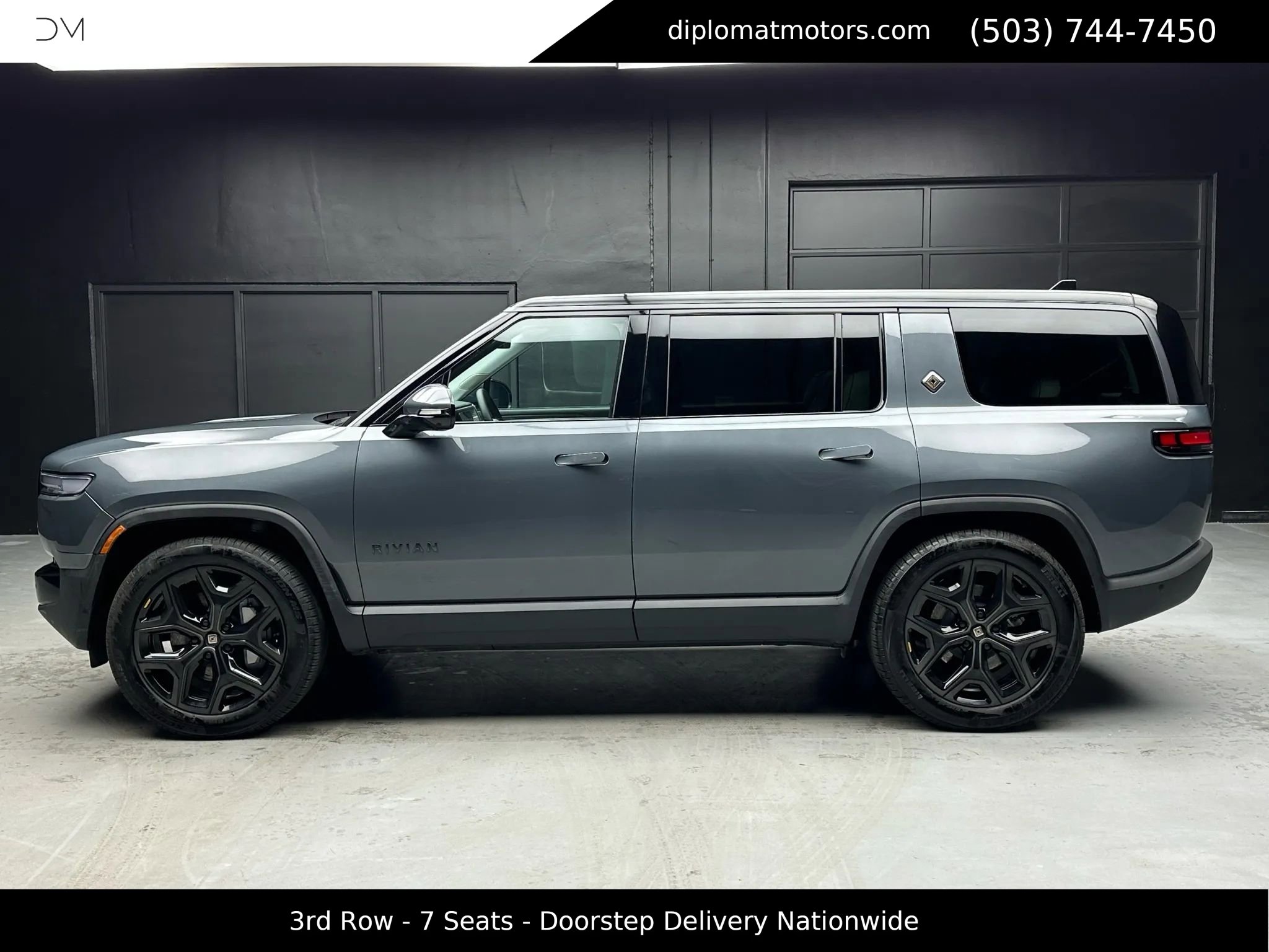 Used 2026 Rivian R1S Adventure image 3