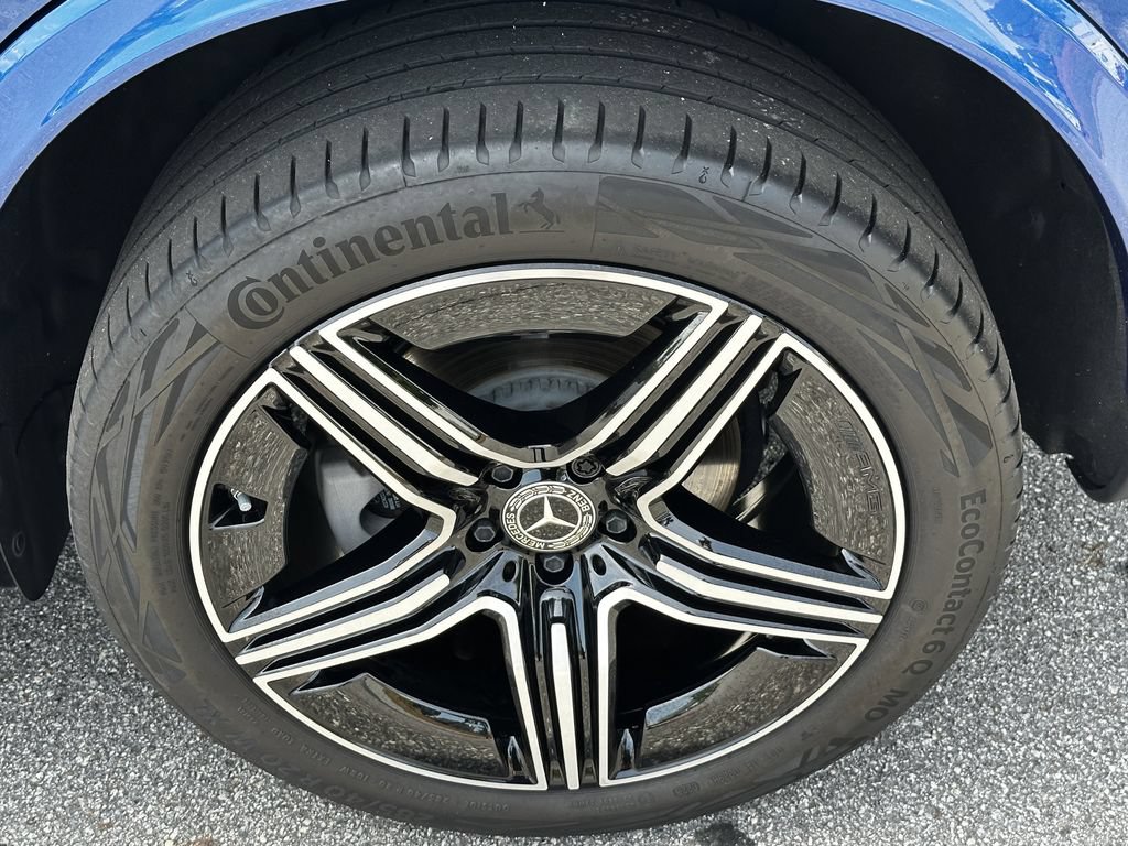 Certified 2025 Mercedes-Benz GLC 300 image 23