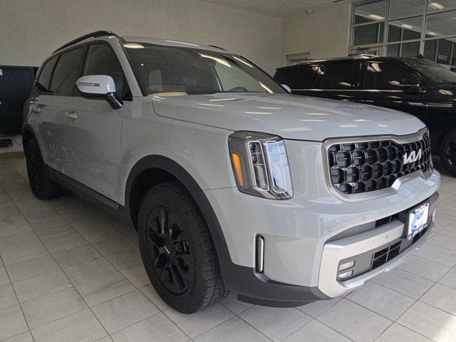 Used 2023 Kia Telluride SX Prestige X-Pro image 3