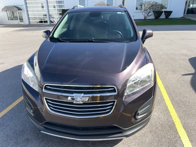 Used 2016 Chevrolet Trax LT w/ LT Convenience Package AWD/4WD image 2