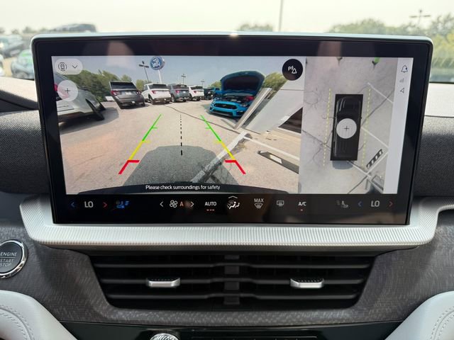 Used 2025 Ford Explorer Platinum w/ Ultimate Package image 29