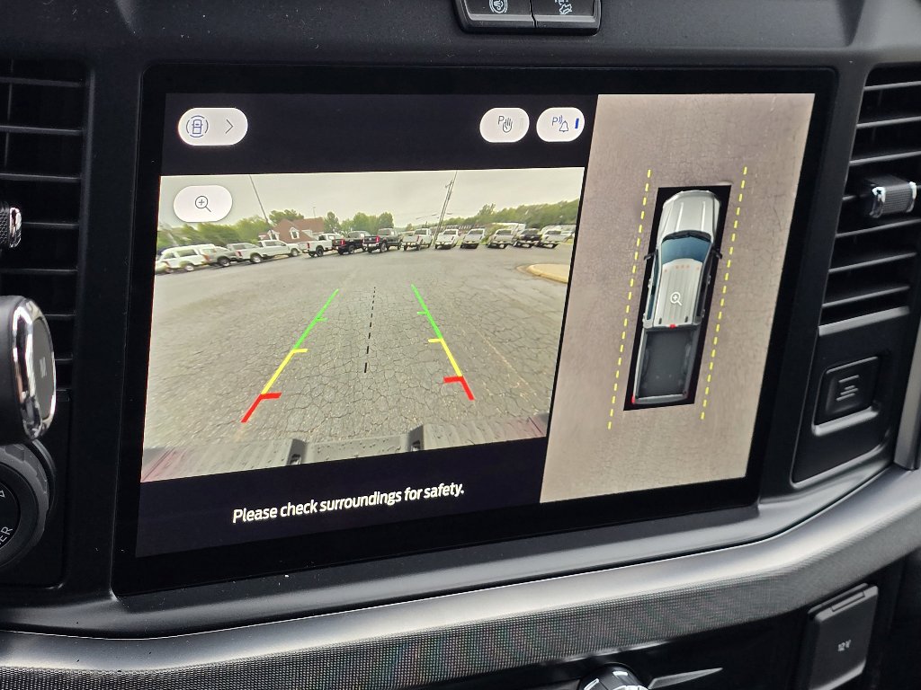 New 2025 Ford F250 Platinum w/ FX4 Off-Road Package image 6