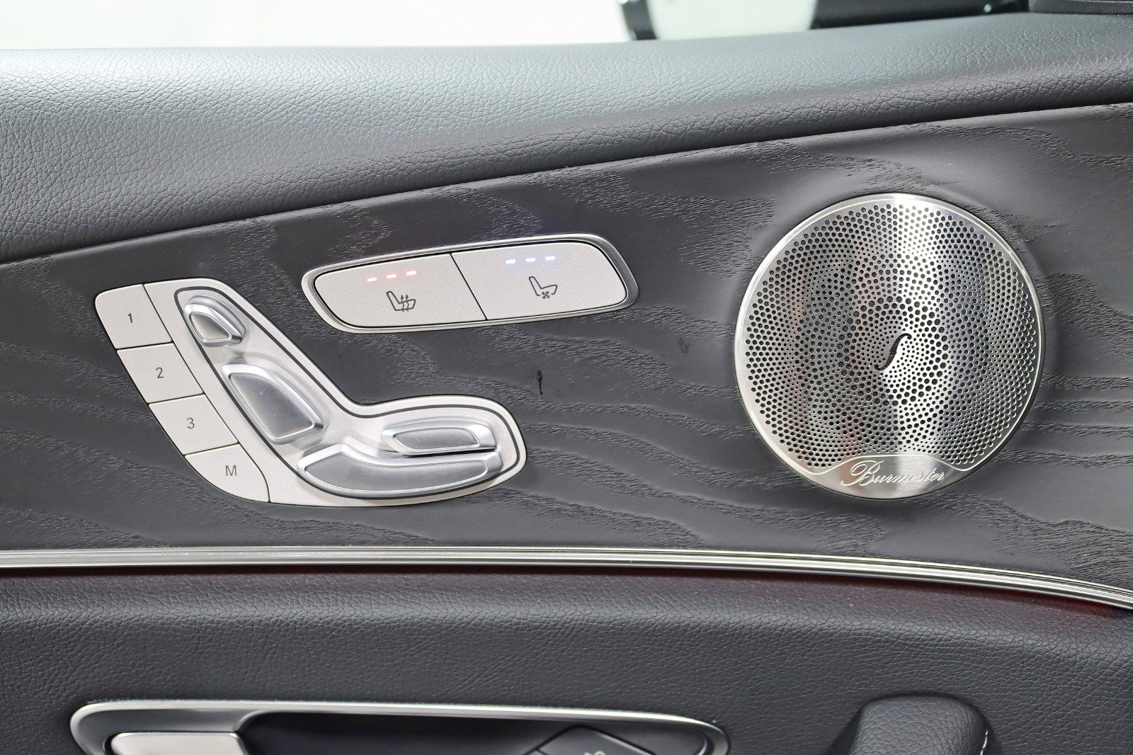 Used 2022 Mercedes-Benz E 450 4MATIC Sedan w/ Driver Assistance Package image 38