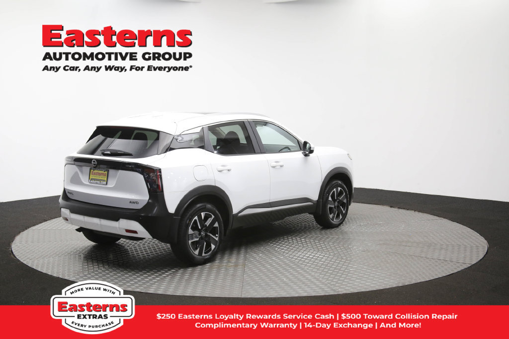 Used 2025 Nissan Kicks SV w/ SV Premium Package AWD/4WD image 44