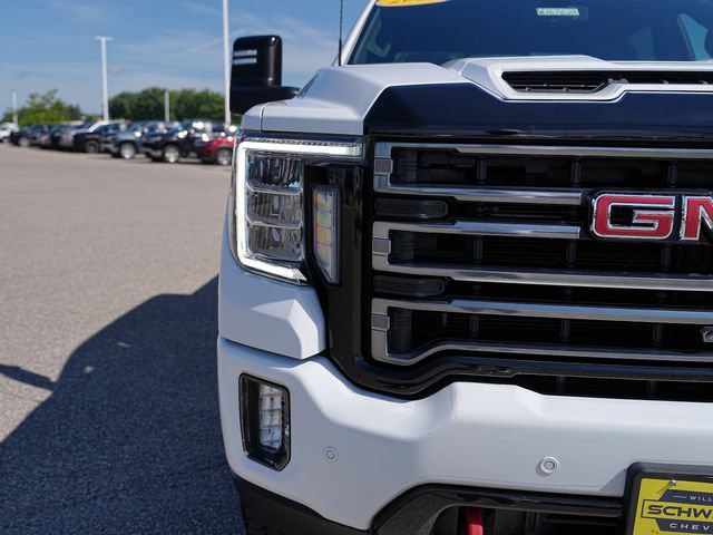 Used 2022 GMC Sierra 2500 AT4 w/ AT4 Preferred Package AWD/4WD image 3