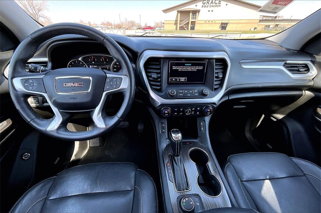 Used 2017 GMC Acadia SLT image 13