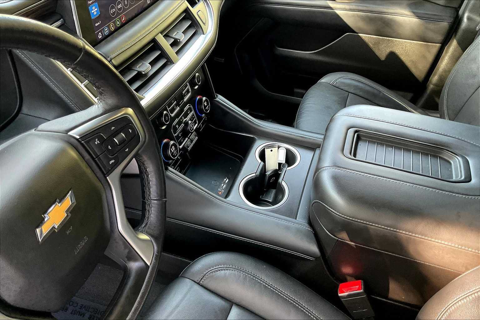 Used 2021 Chevrolet Tahoe LT w/ Luxury Package RWD image 17