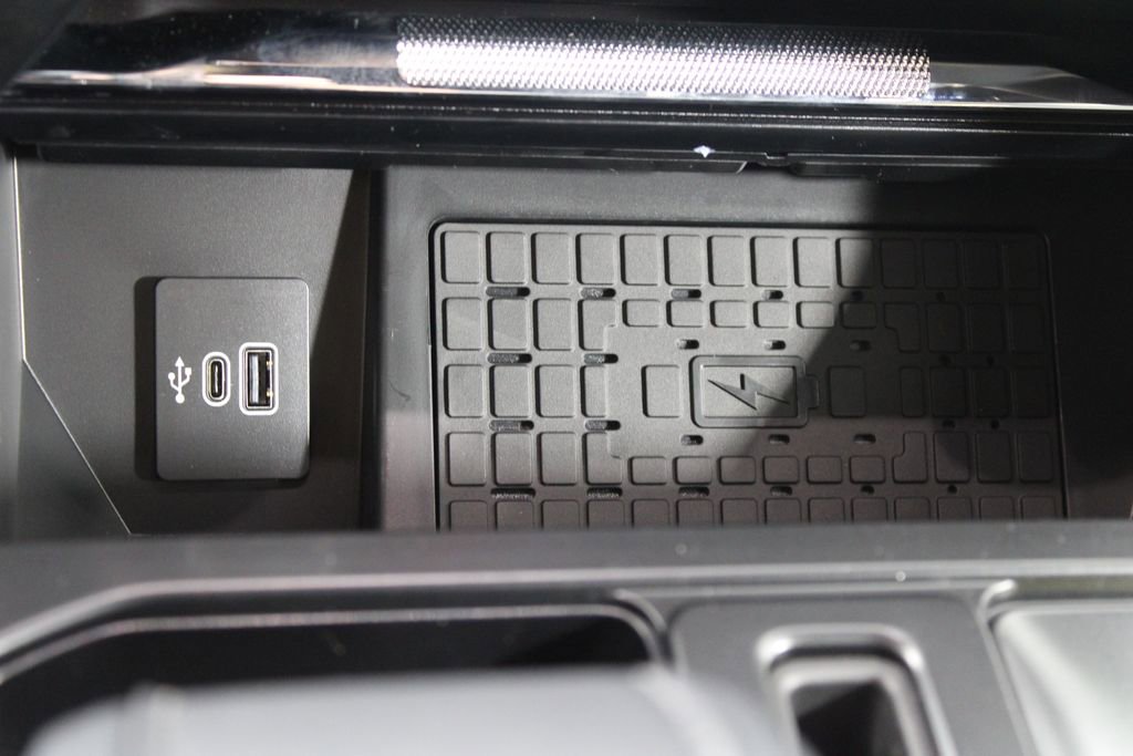 New 2025 Ford F150 Platinum w/ Equipment Group 702A High image 46