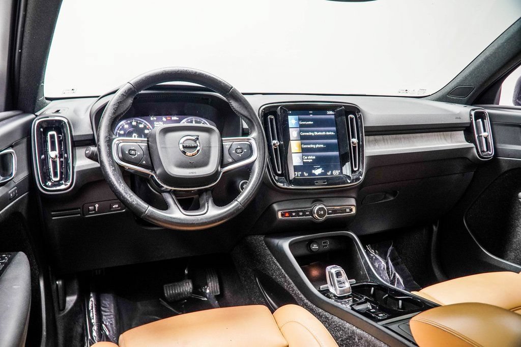 Used 2021 Volvo XC40 T5 Inscription w/ Climate Package AWD/4WD image 5