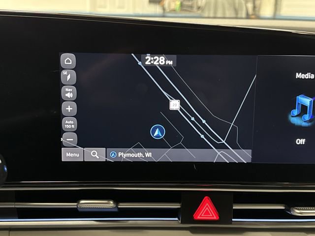 Used 2023 Hyundai Elantra Limited image 10