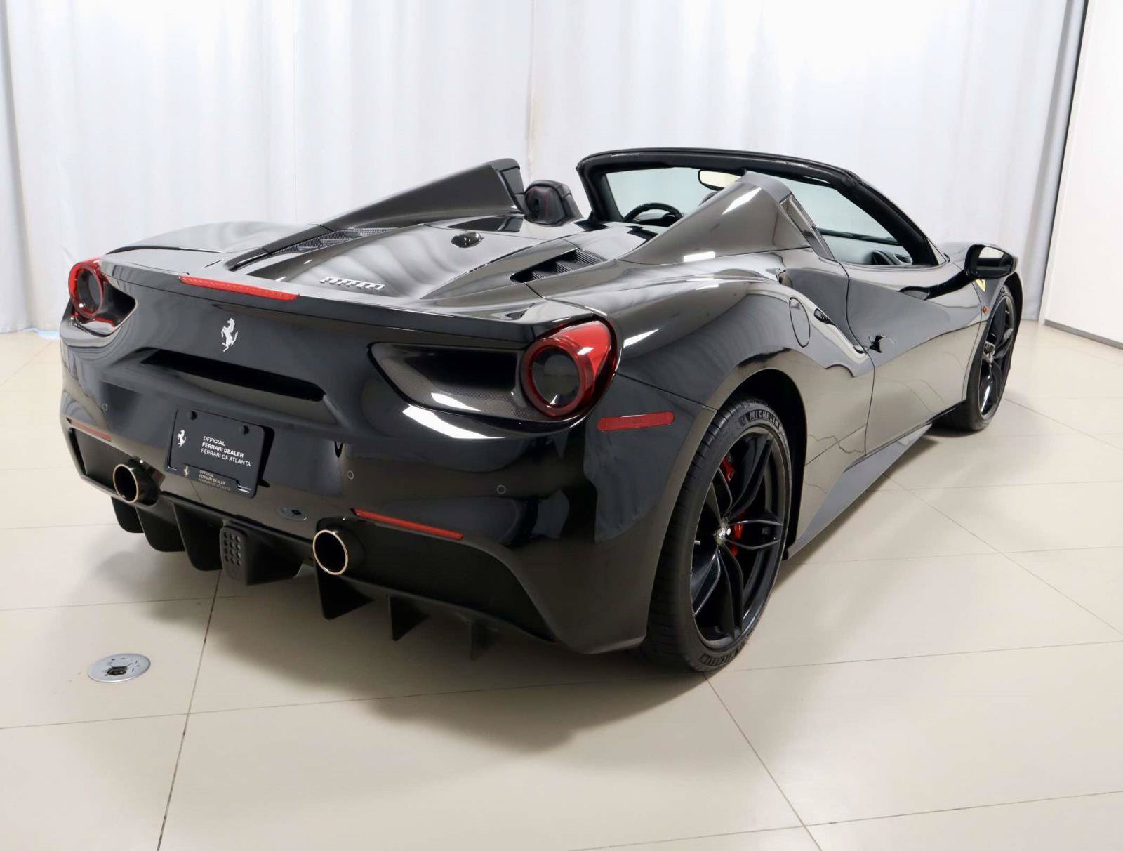 Used 2019 Ferrari 488 Spider RWD image 5