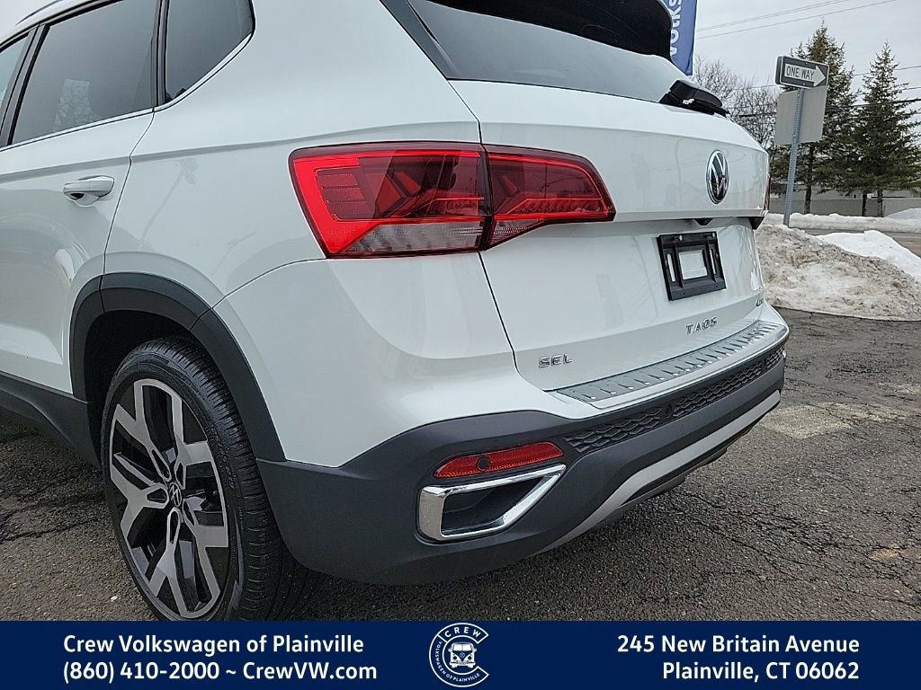 Certified 2022 Volkswagen Taos SEL image 27
