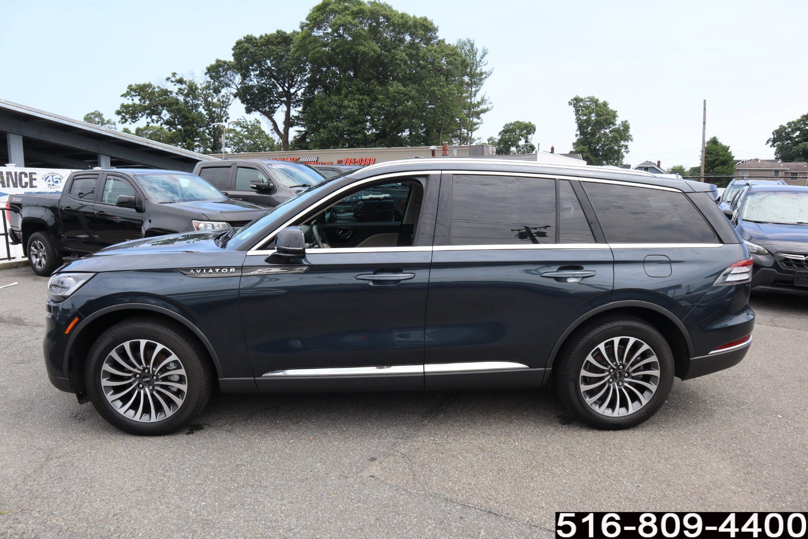 Used 2023 Lincoln Aviator Reserve w/ Elements Package Plus AWD/4WD image 8