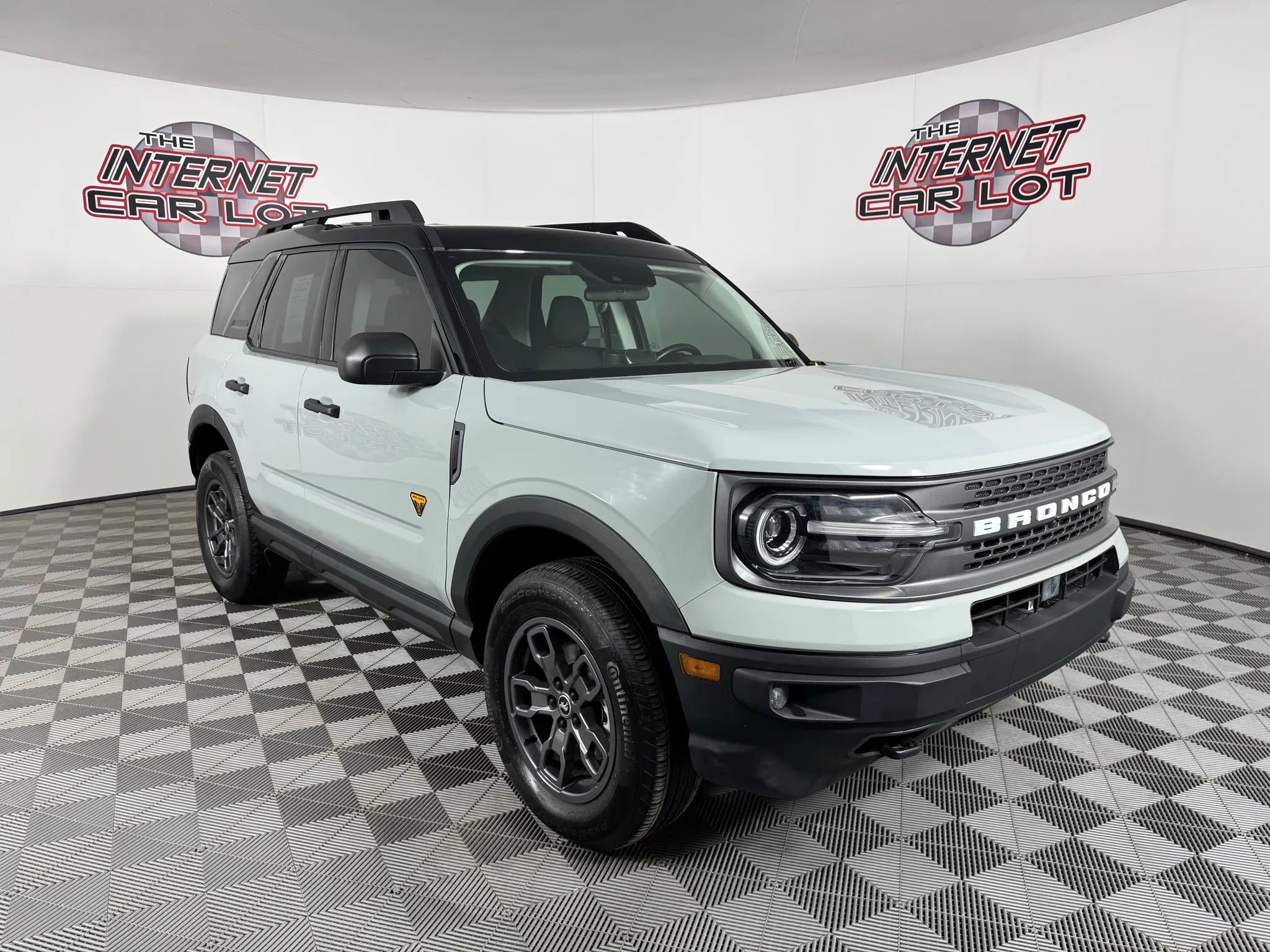 Used 2023 Ford Bronco Sport Badlands image 9
