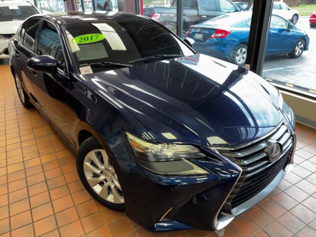 Used 2017 Lexus GS 200t w/ Preferred Accessory Package RWD image 1