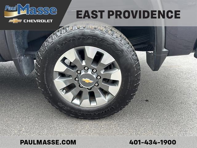 Used 2024 Chevrolet Silverado 2500 Custom w/ Custom Value Package AWD/4WD image 9