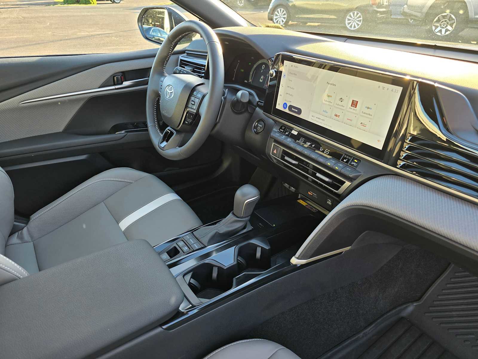 Certified 2025 Toyota Camry SE image 10