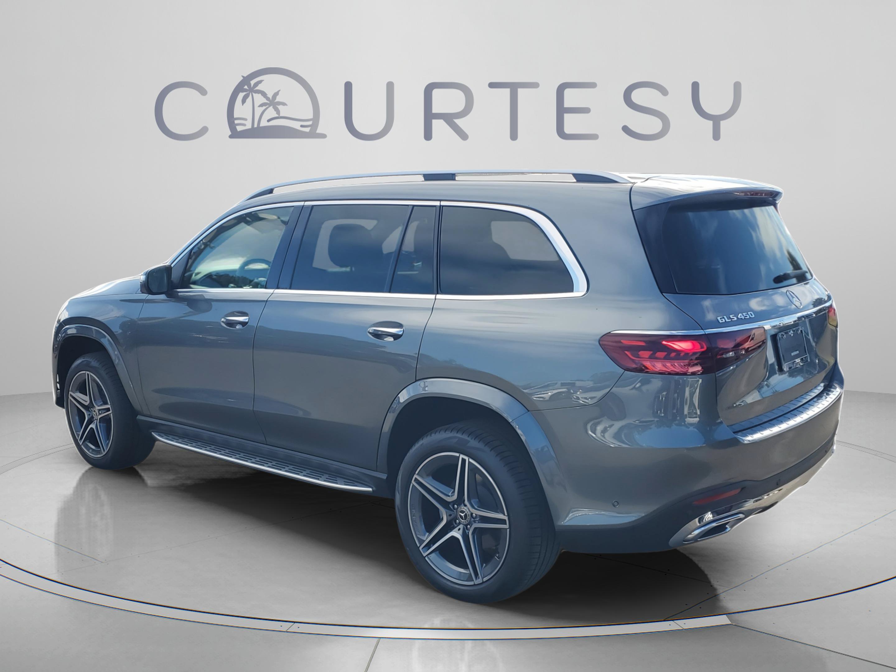 Certified 2026 Mercedes-Benz GLS 450 4MATIC image 3