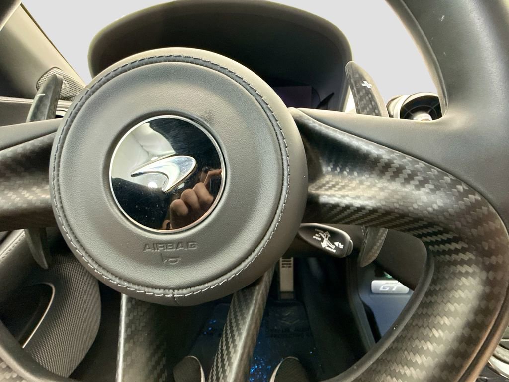Used 2020 McLaren GT RWD image 12