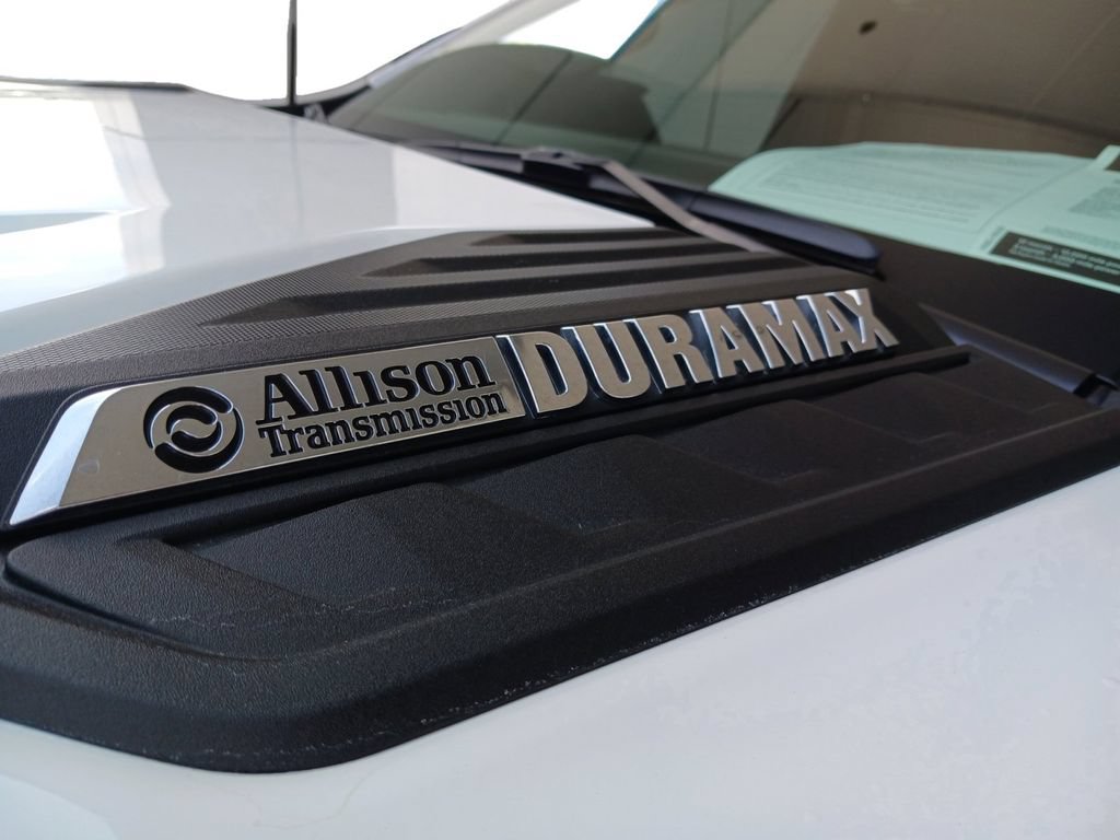 Used 2024 Chevrolet Silverado 2500 High Country w/ High Country Premium Package AWD/4WD image 32