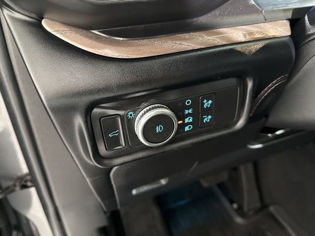 Used 2022 Ford Explorer Platinum w/ Equipment Group 601A image 26