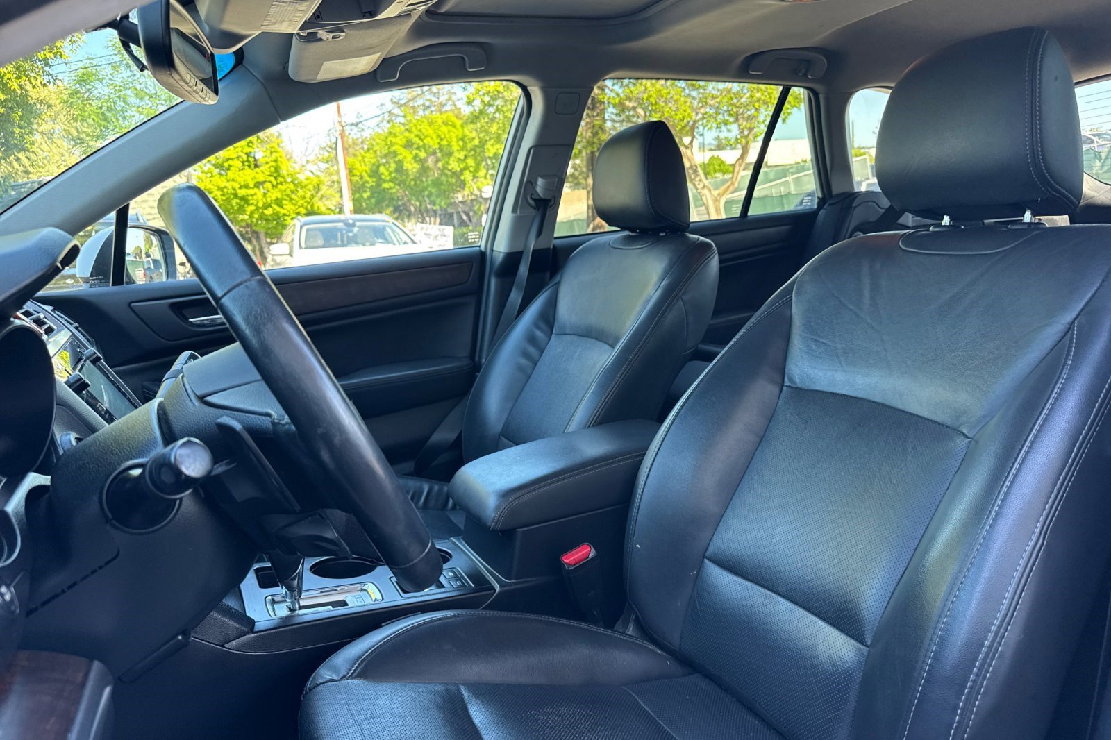 Used 2015 Subaru Outback 3.6R Limited image 5