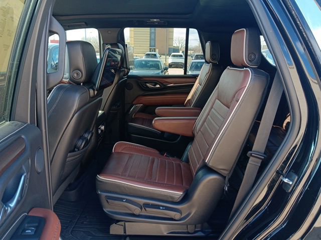 Used 2023 GMC Yukon Denali Ultimate image 27