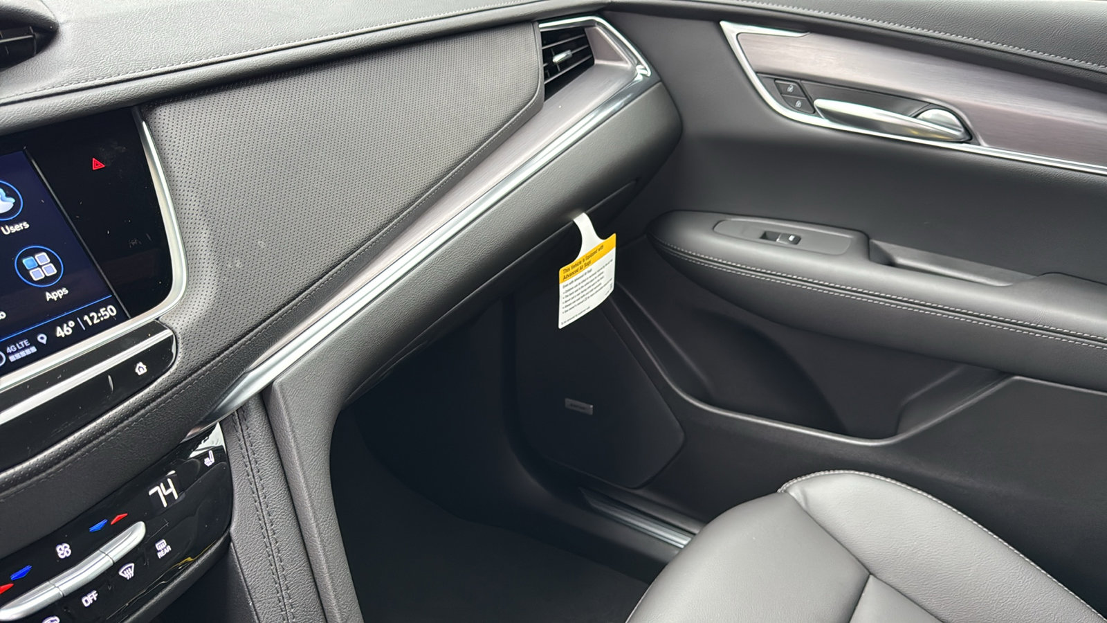 New 2025 Cadillac XT5 Luxury image 25