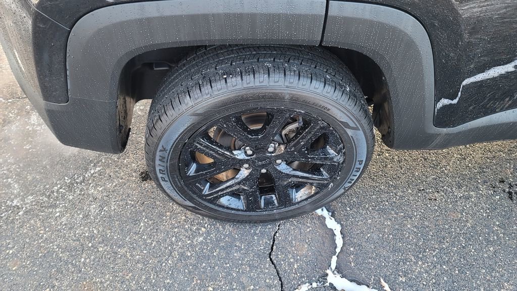 Used 2018 Jeep Renegade Altitude w/ UConnect 8.4 Nav Group AWD/4WD image 13