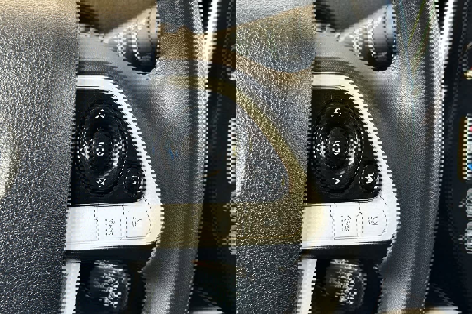 Used 2017 Toyota Prius Prime Premium image 28