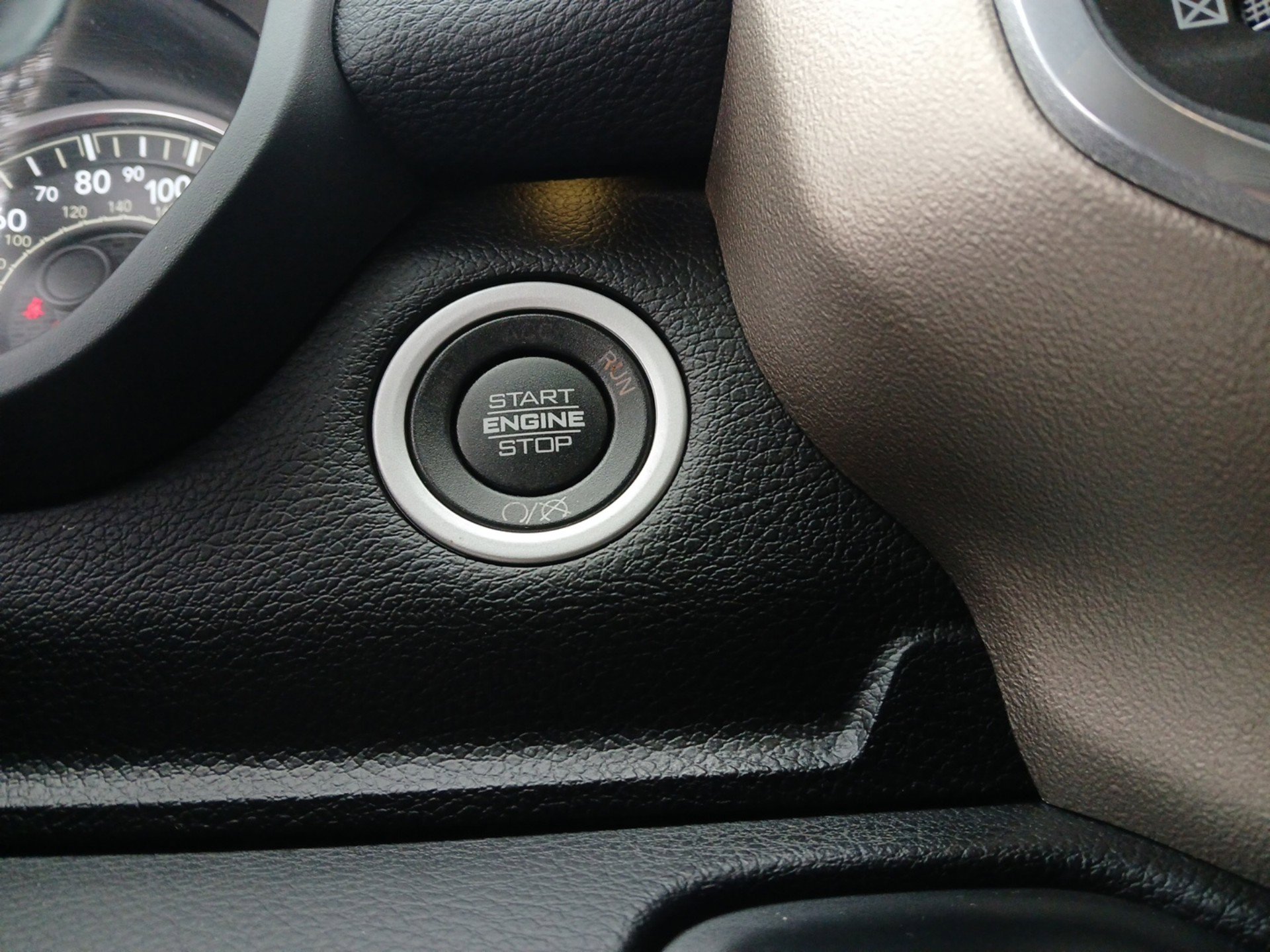 Used 2020 RAM 3500 Laramie image 18