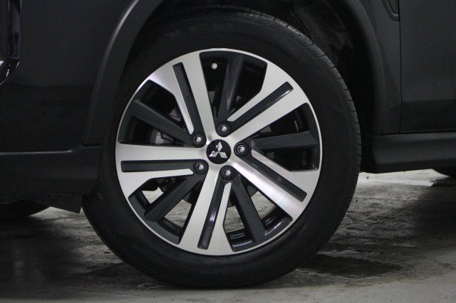 Used 2024 Mitsubishi Outlander Sport ES image 3