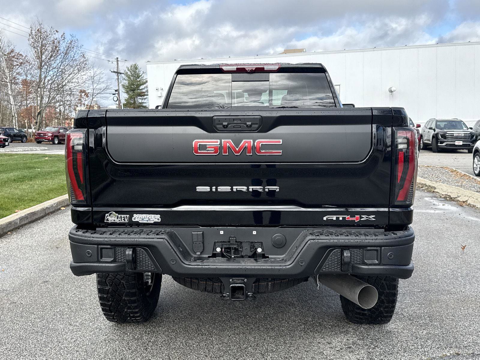 New 2026 GMC Sierra 2500 AT4X w/ AT4X AEV Edition image 8