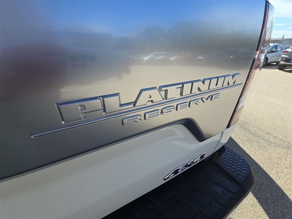 Used 2021 Nissan Titan Platinum Reserve w/ Moonroof Package image 31