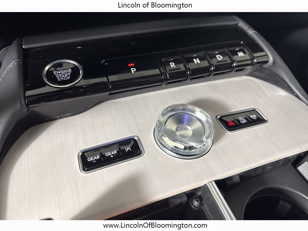 New 2025 Lincoln Navigator L Reserve w/ Jet Appearance Package image 43