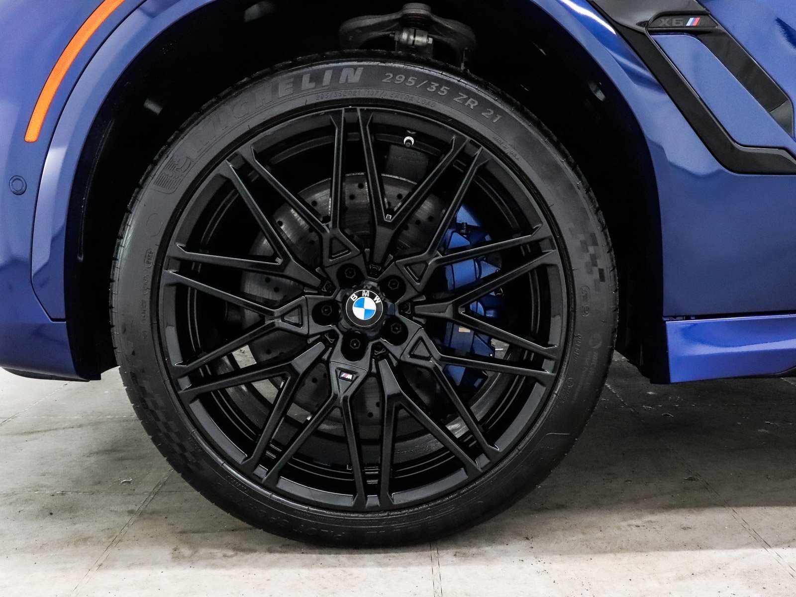 Used 2024 BMW X6 M Competition w/ Executive Package image 8