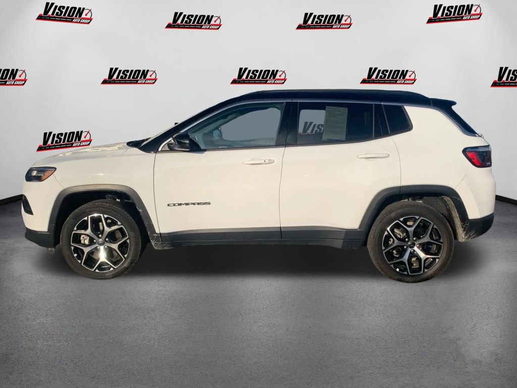 Used 2026 Jeep Compass Limited image 8
