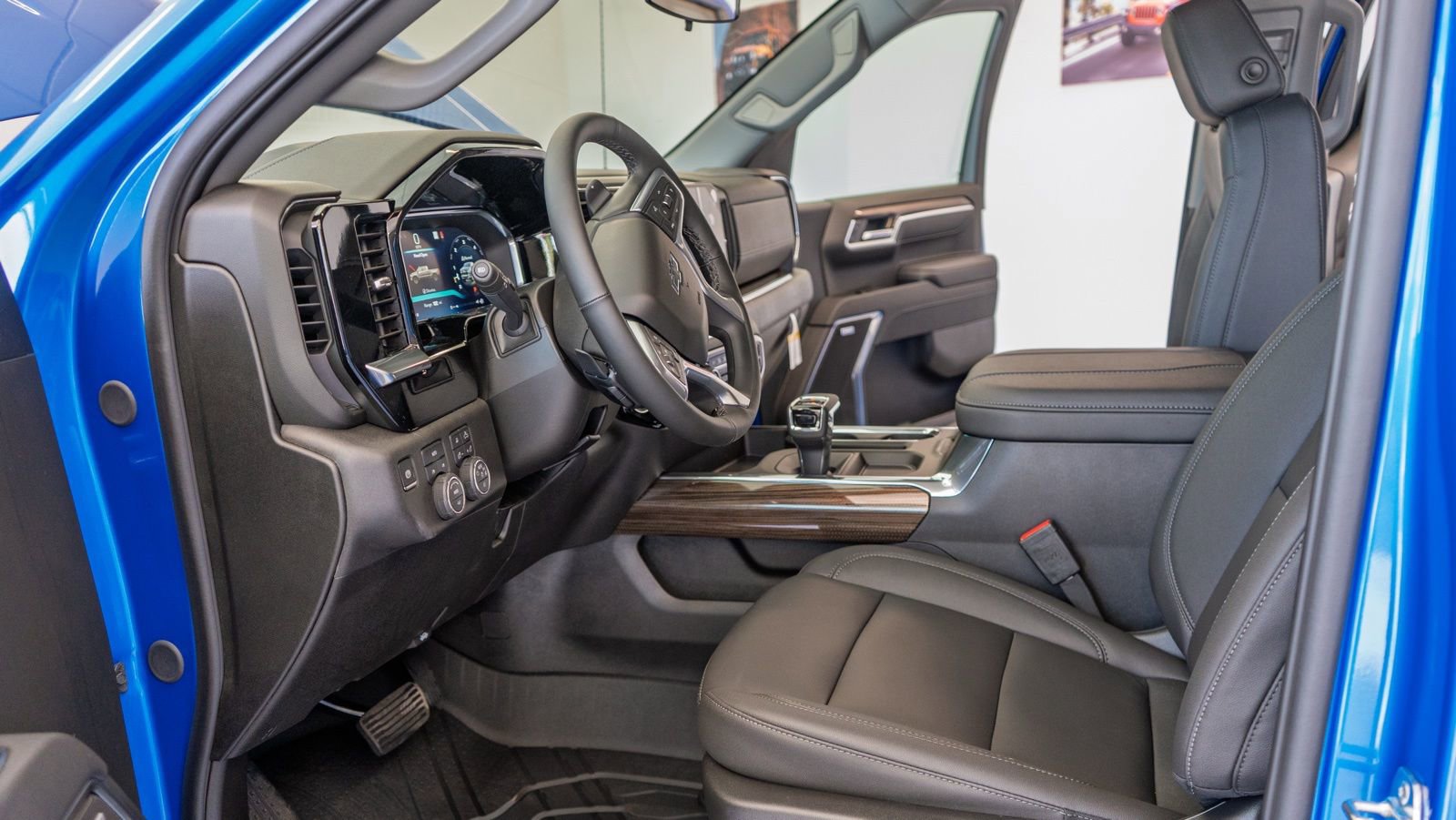 New 2026 Chevrolet Silverado 1500 RST w/ RST All Star Premium Package image 10