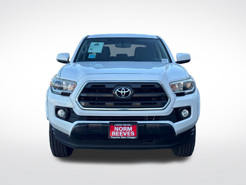 Used 2017 Toyota Tacoma SR5 w/ Tow Package RWD image 5