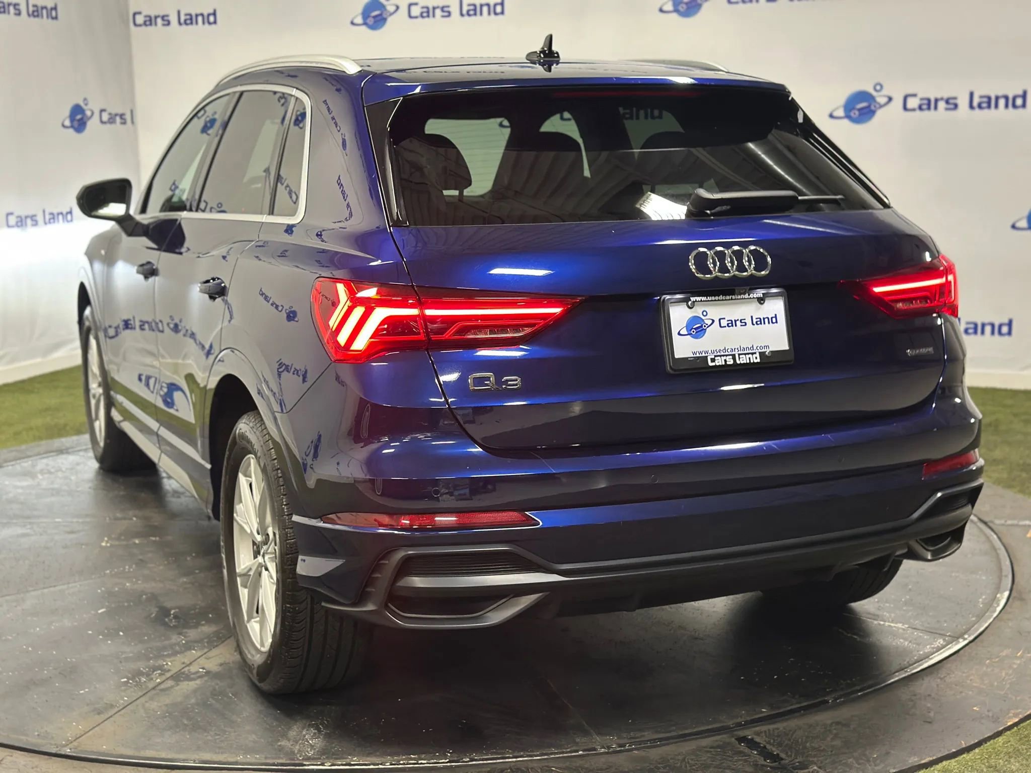 Used 2021 Audi Q3 2.0T Premium Plus w/ Premium Plus Package image 5