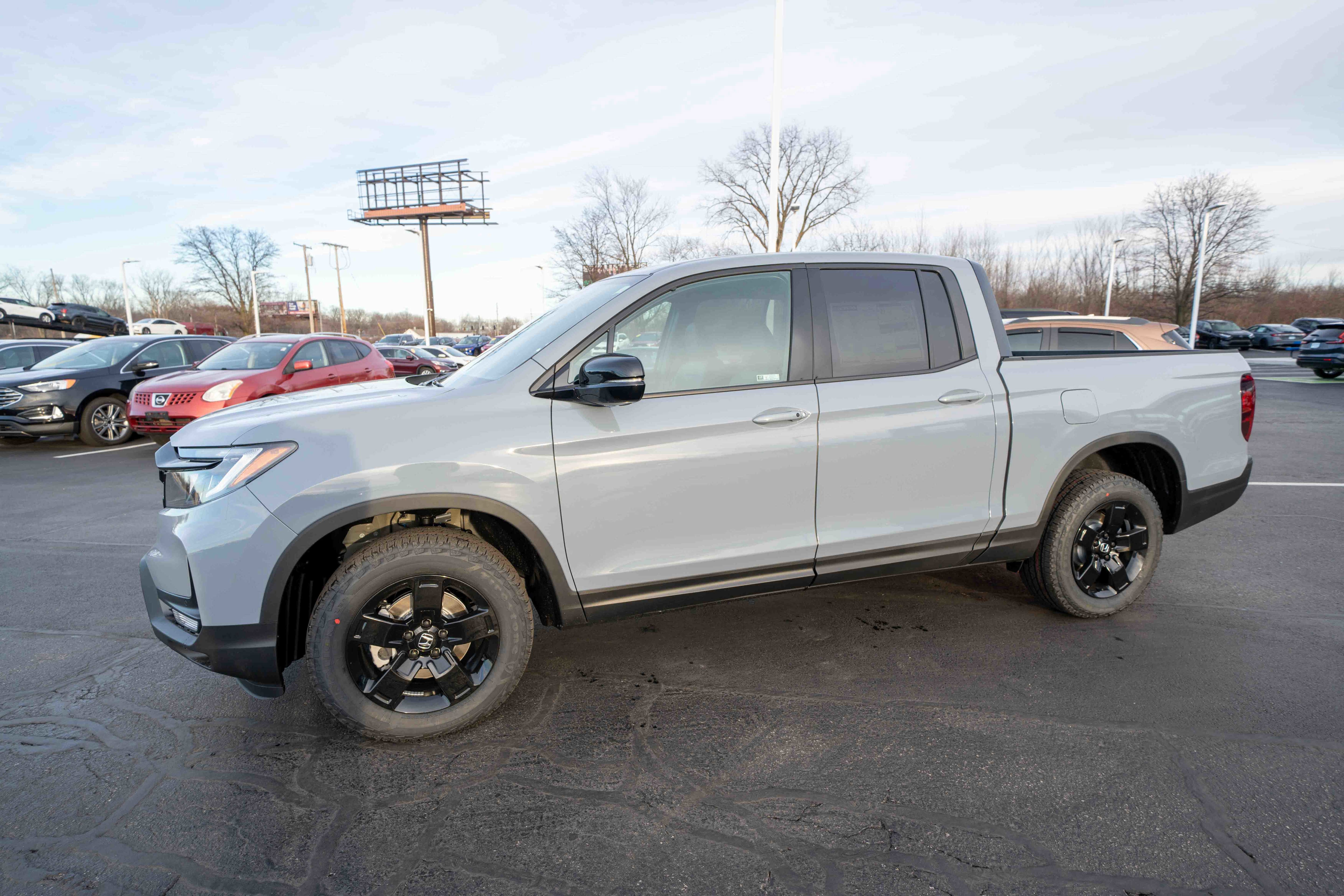 New 2026 Honda Ridgeline Black Edition image 3