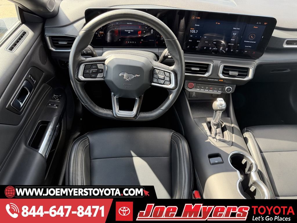 Used 2025 Ford Mustang Premium image 13